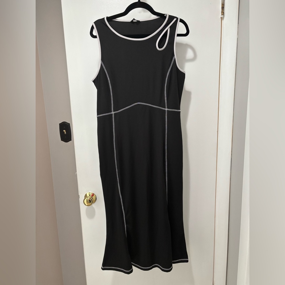 Zeagoo Black and White Midi Dress Medium